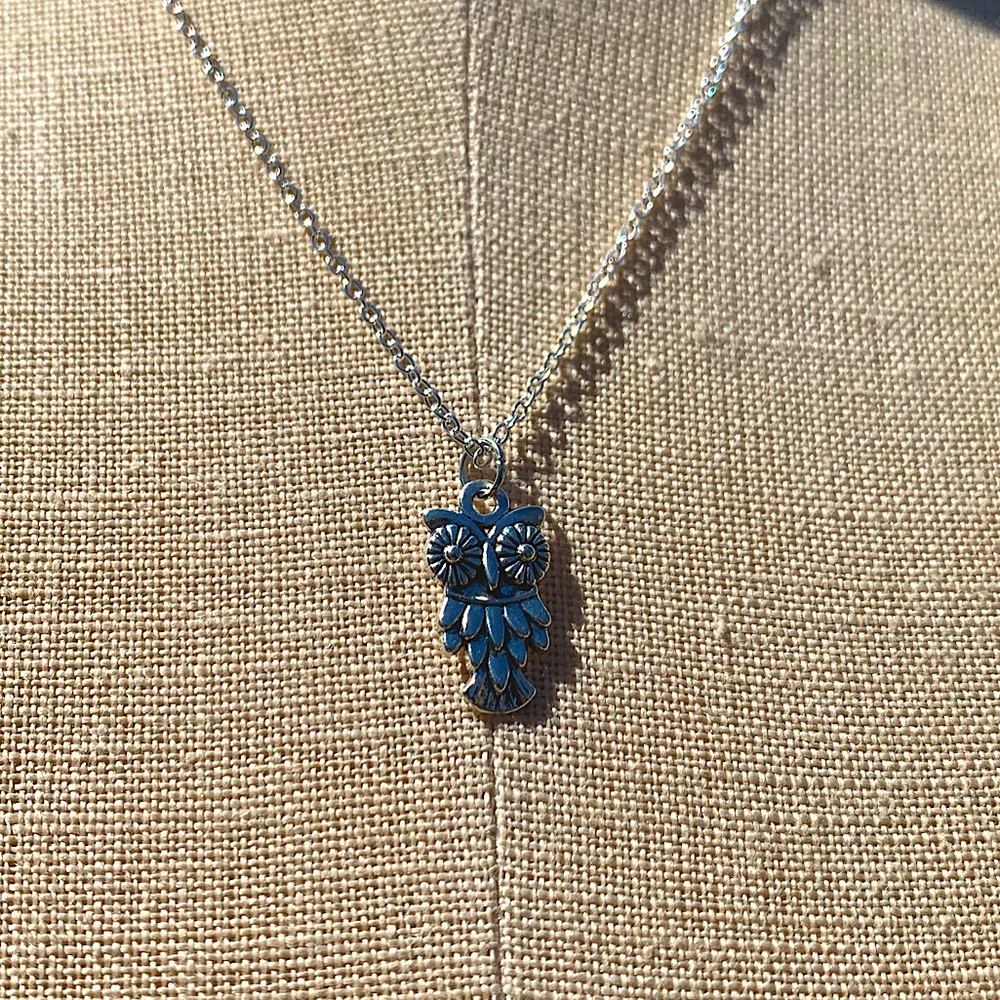 NWT Sterling Silver Plated Chain & Alloy Owl Charm Necklace